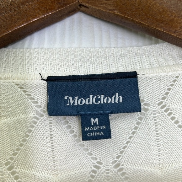 ModCloth - Looking Lively Geometric Pattern Knit Ivory Long Sleeve Sweater Med - Picture 8 of 10